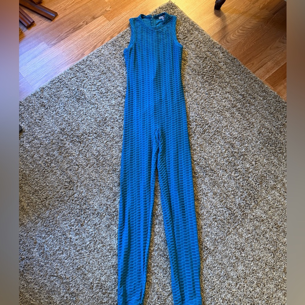 Rarely Worn Fashion Nova Jumpsuit 💞